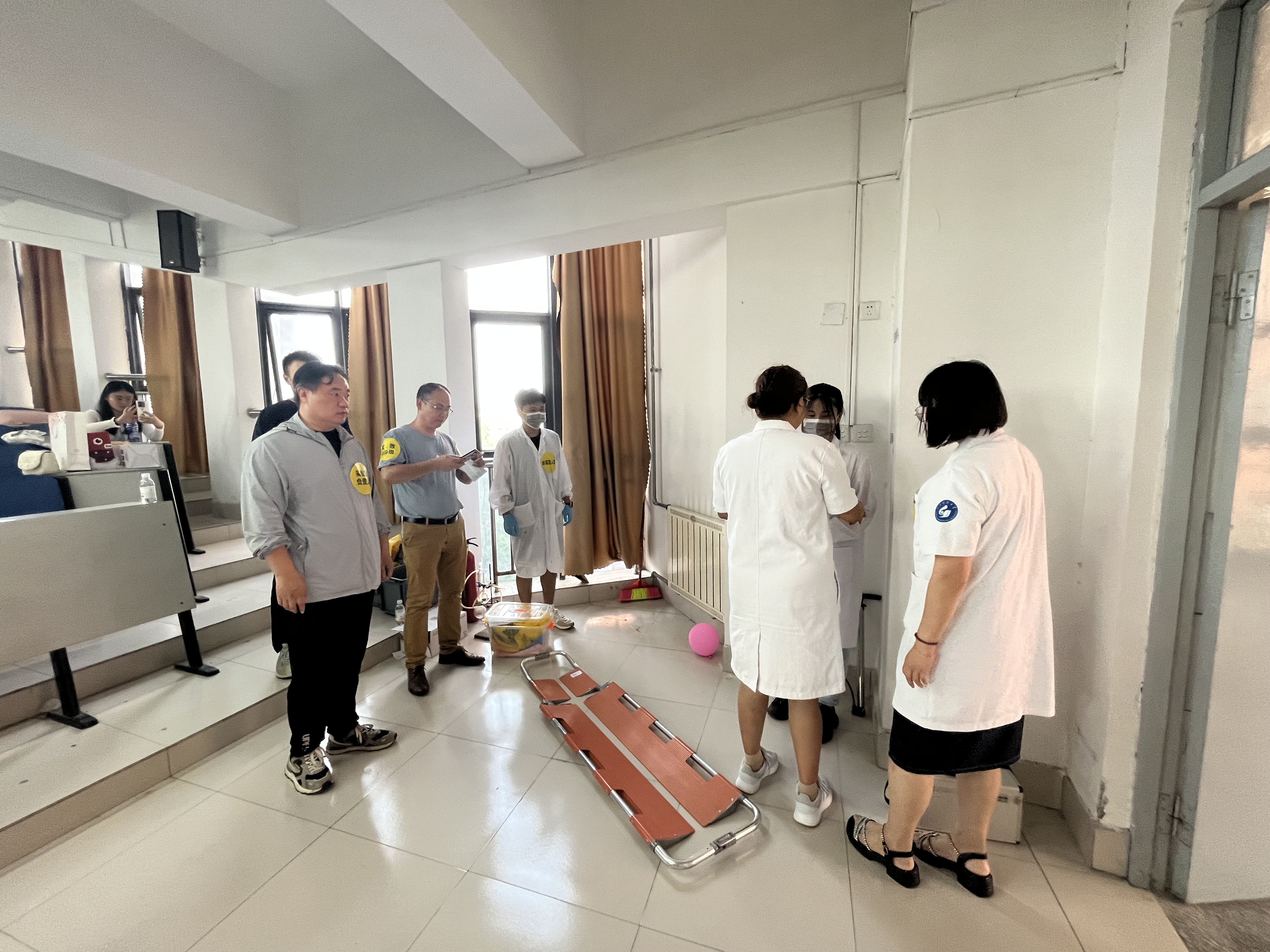 实验室突发事件应急预案_实验室安全与应急管理培训_实验室危险化学品火灾应急处置