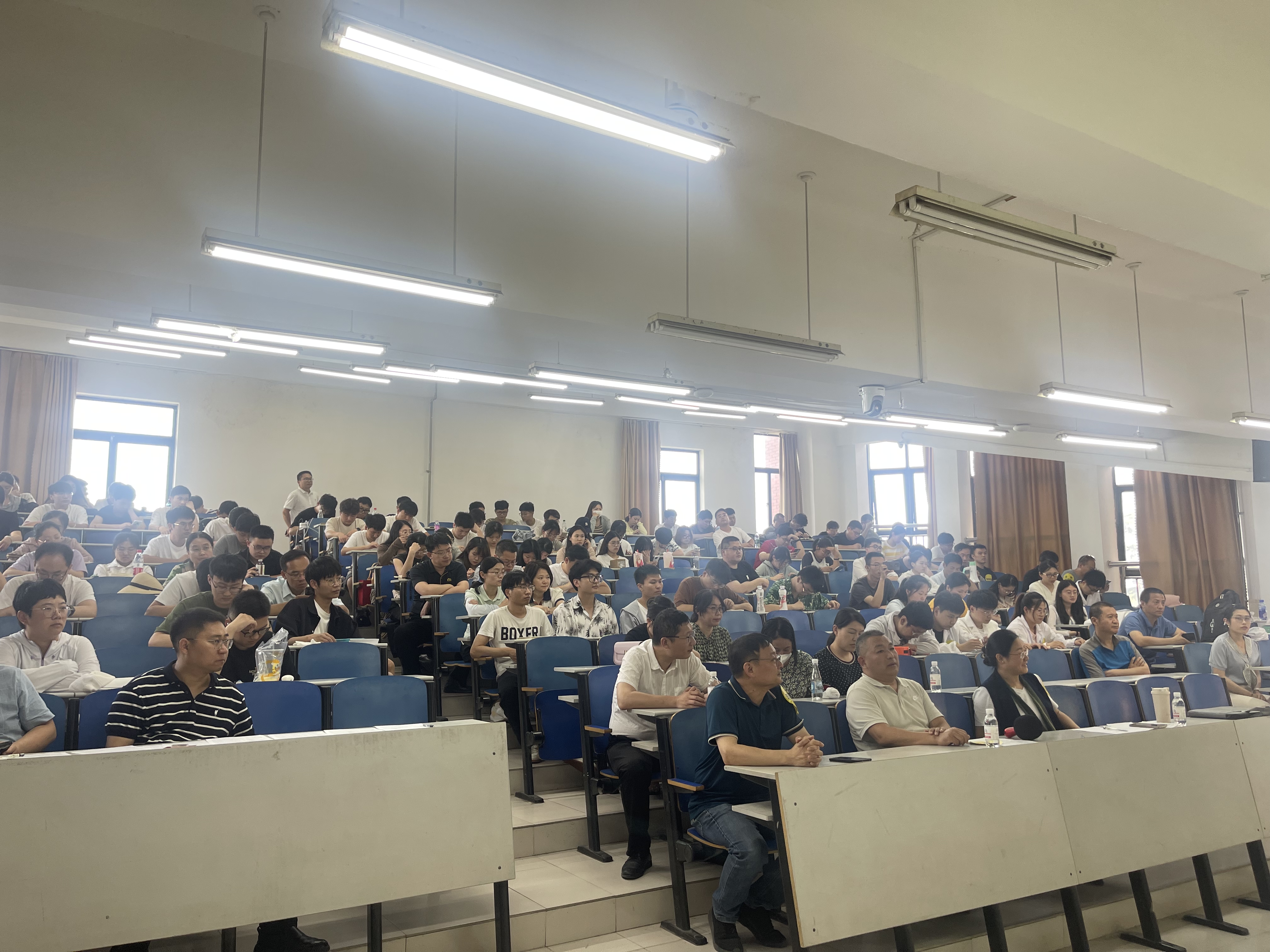 实验室突发事件应急预案_实验室危险化学品火灾应急处置_实验室安全与应急管理培训