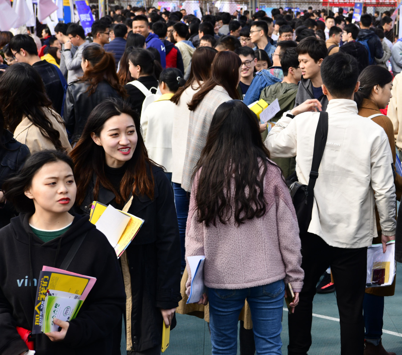 2019春季毕业生招聘会（摄影：季俊立）