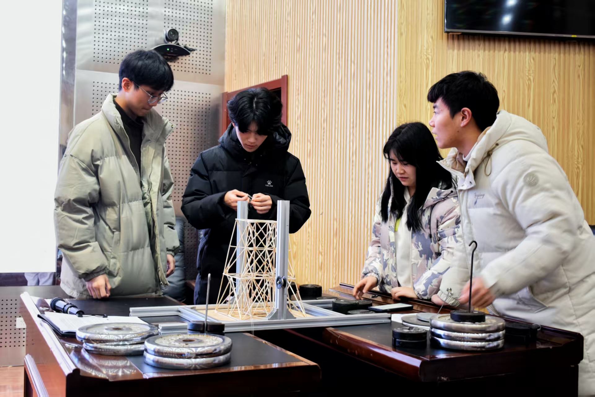 土建学院举办第十六届创意模型设计大赛(B)组决赛-山东科技大学新闻网